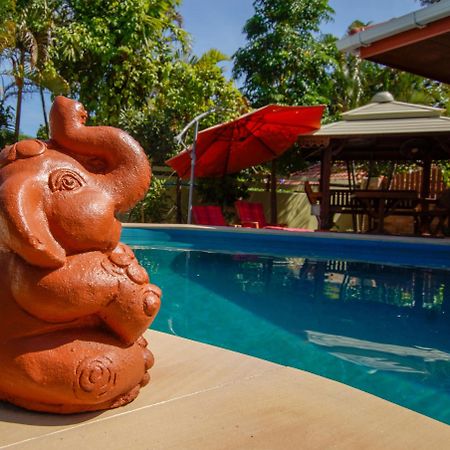 Tina'S Living Paradise - Guesthouses With Private Pool Ban Phe Exterior photo